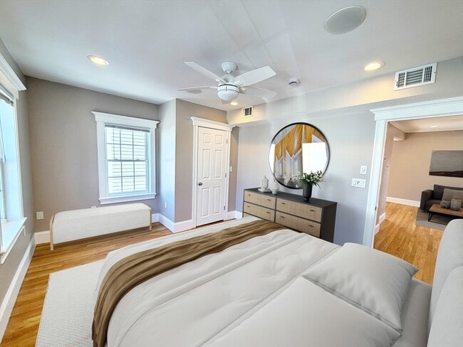 Photo - 37 Fenton St Unit 2