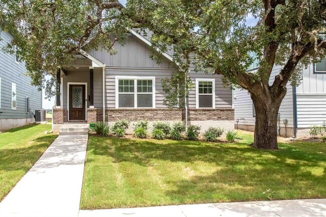 Building Photo - 364 Kenai Dr