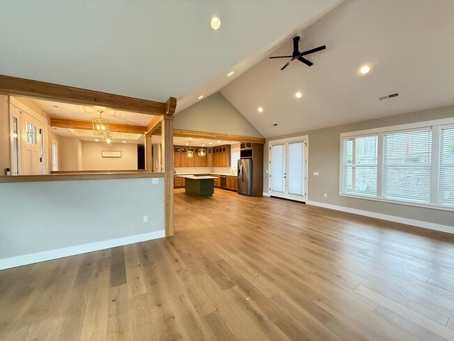 Photo - Elegant and Luxurious Cottage Grove Home