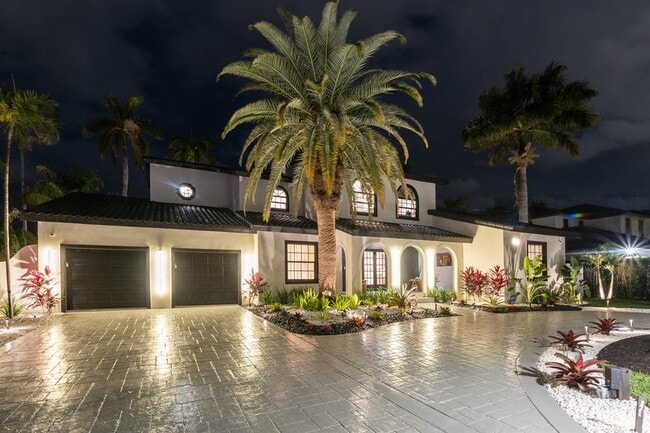 Photo - 516 Royal Plaza Dr