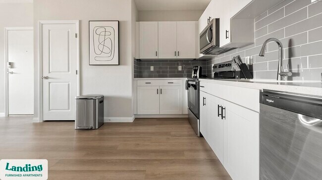 Photo - 760 S Boulder Hwy Unidad 1-304.1407662