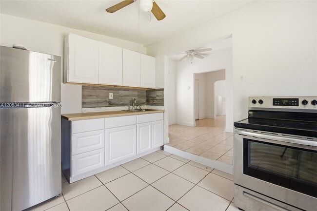 Photo - 14 NW 75th St
