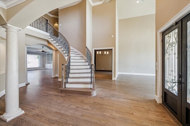 Photo - 3310 Blue Bonnet Blvd