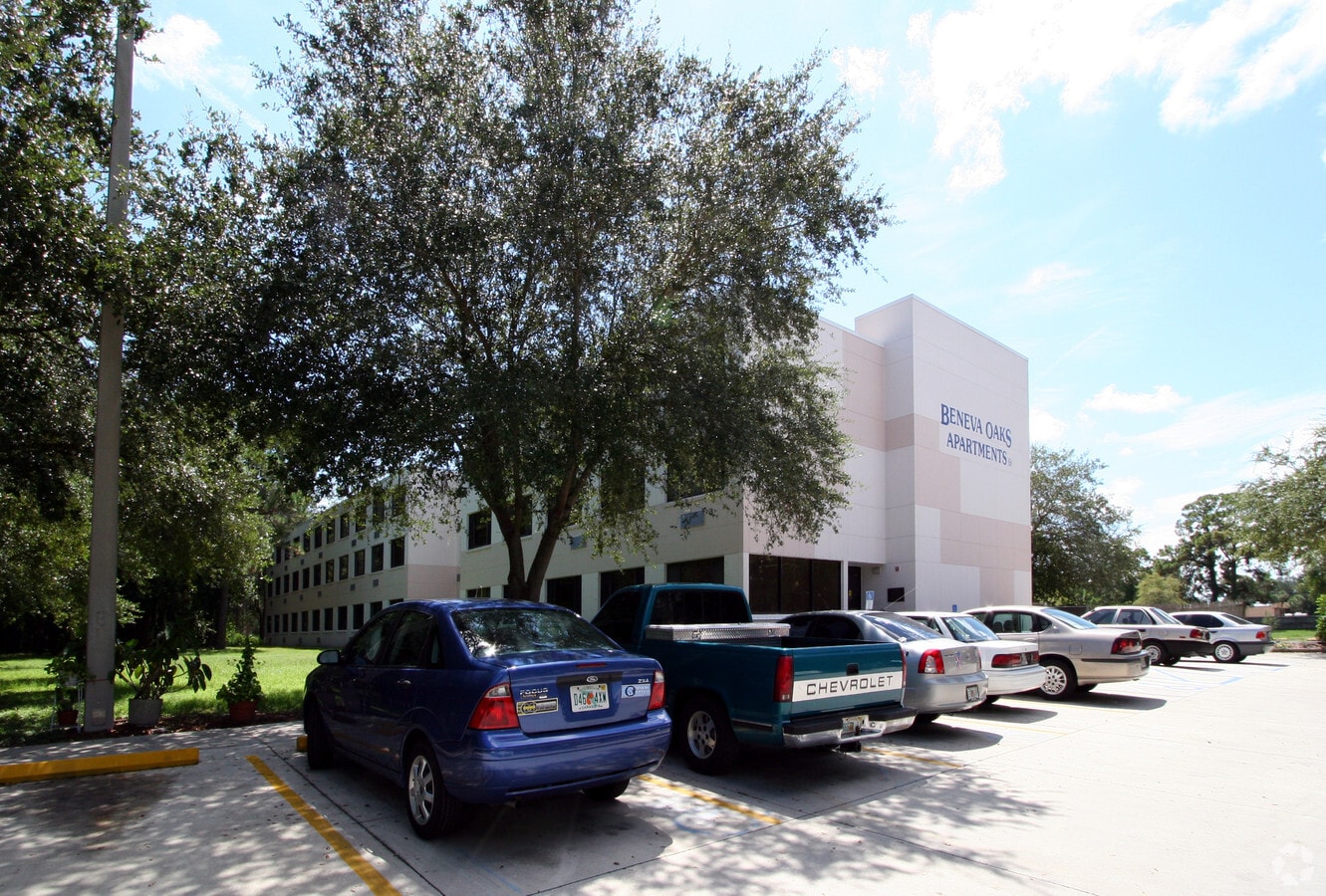 Photo - Beneva Oaks Apartments