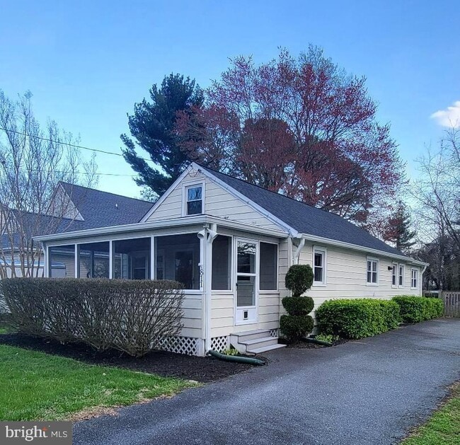 Photo - 811 Chester River Dr House