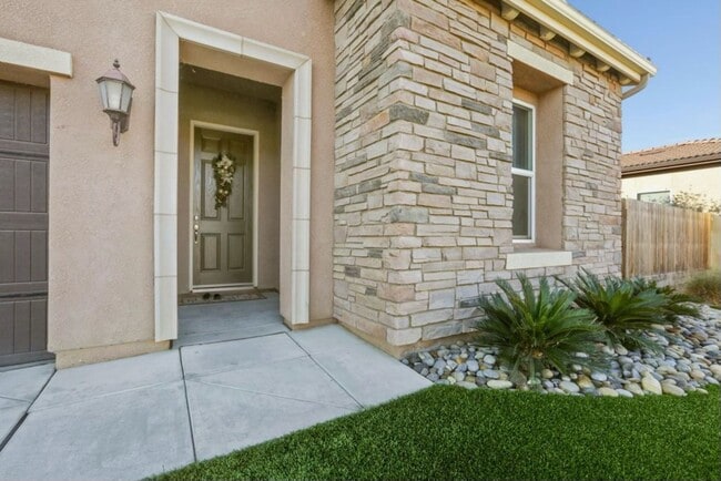 Photo - 2525 W Connelly Ave