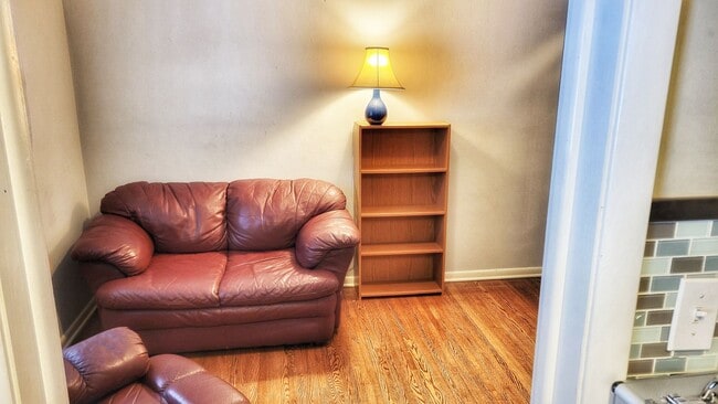 1132 7th Ave S