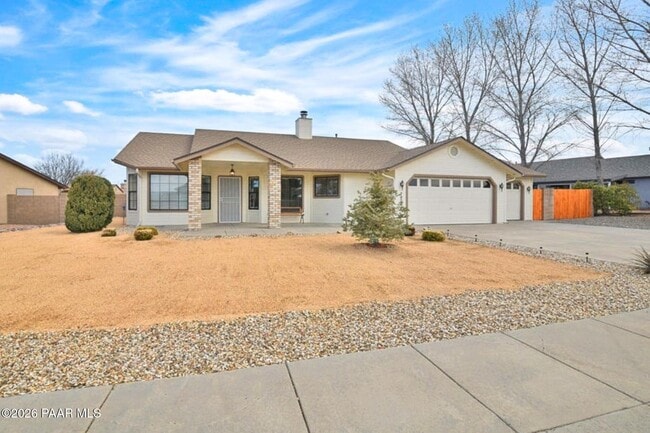 Building Photo - 7076 N Sunrise Vista