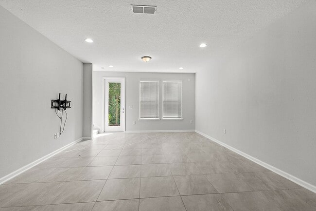 Photo - Contemporary Townhouse in East Village!