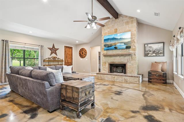 Photo - 1389 Co Rd 3591