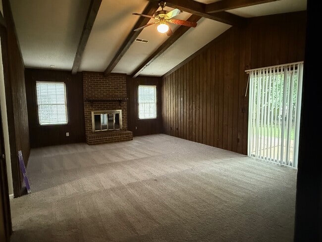 Building Photo - 5841 Falstaff Dr Rental