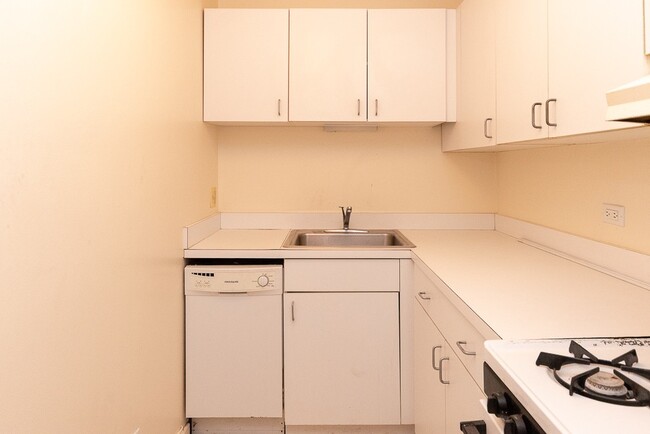 Photo - 629 W Wellington Ave Unidad M02H