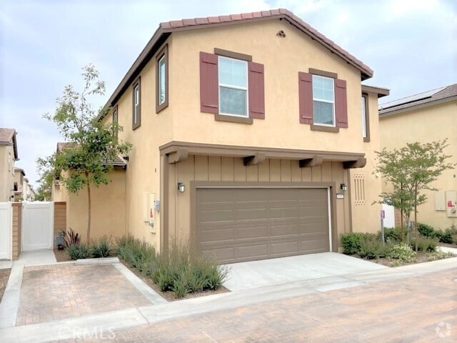 Building Photo - 30485 Village Terrace Dr Rental