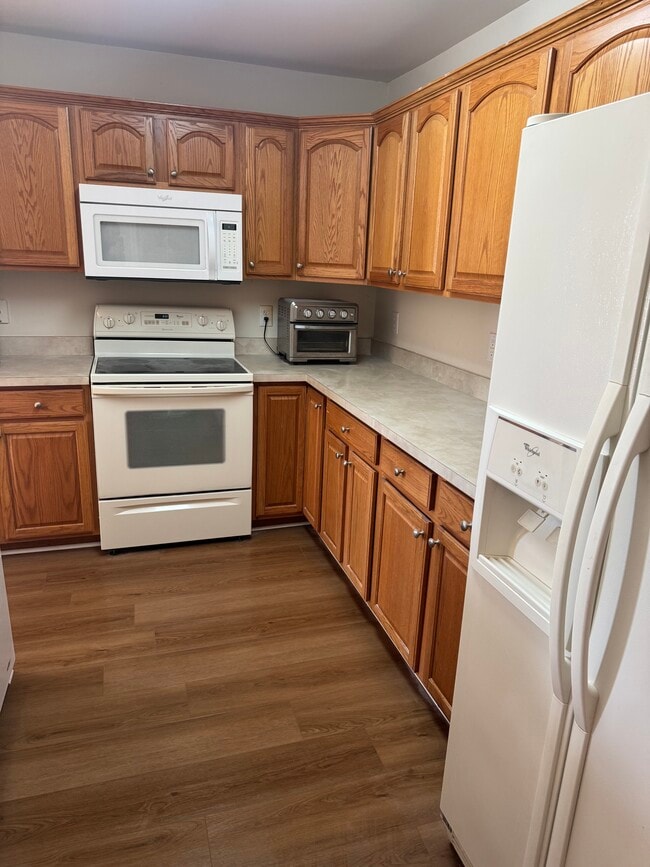 Photo - 2205 Lannigan Dr