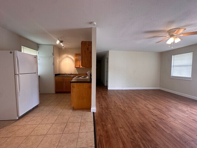 Photo - 2 bedroom 1 bath Duplex | Full Size Laundry Connections | Wood Floors