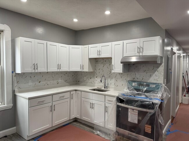 Photo - 419 Seaver St Unit 3