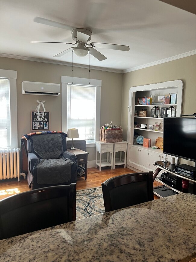 Photo - 1 Poole St Unidad 1J