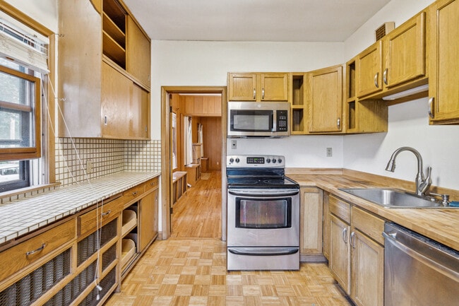 Photo - 1701 Hubbard Ave