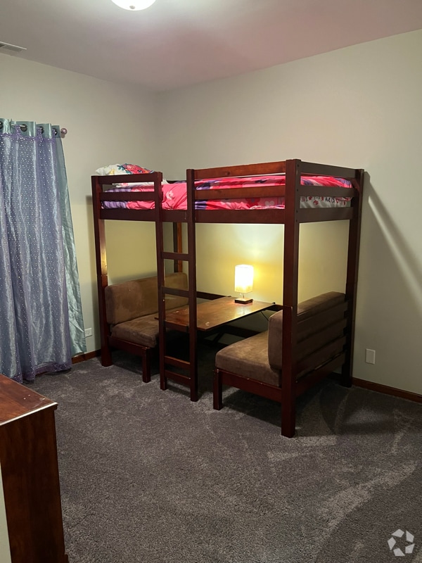 Building Photo - 19239 W Fairview Dr Rental