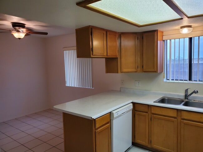 Photo - 2635 Calle de Mercado