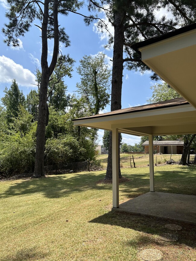 Photo - 1802 Goodwin Rd