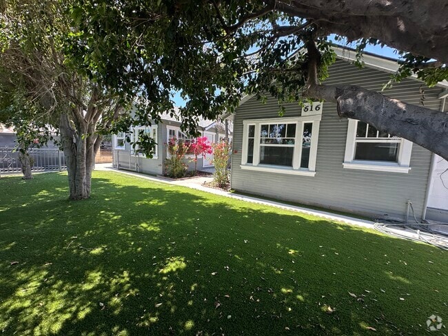 Building Photo - 616 S Van Ness Ave Unit 616 A Rental