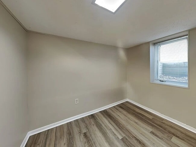 Photo - 3101 Nevada Ave S