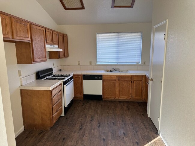 Photo - 1948 E Pershing Ave