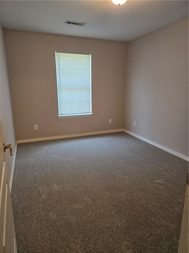 Photo - 2159 Kristy Ln