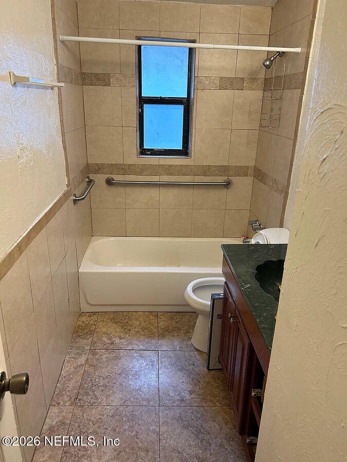 Photo - 1617 W 13th St