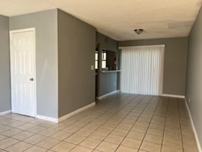 Photo - 3401 Ave R NW