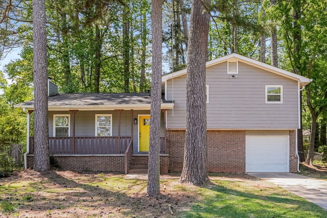 Building Photo - 299 Cindy Dr SE