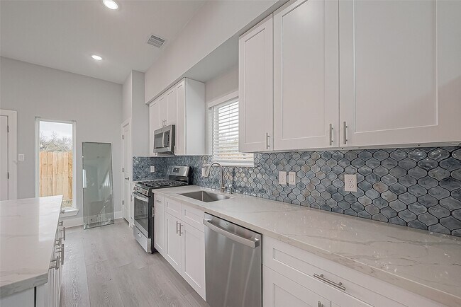 Photo - 9204 Buffum St