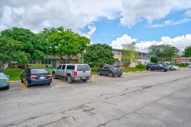 Photo - 110 Dorchester E