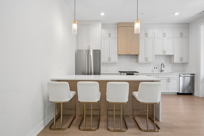 Photo - 4939 N Damen Ave Unit 201