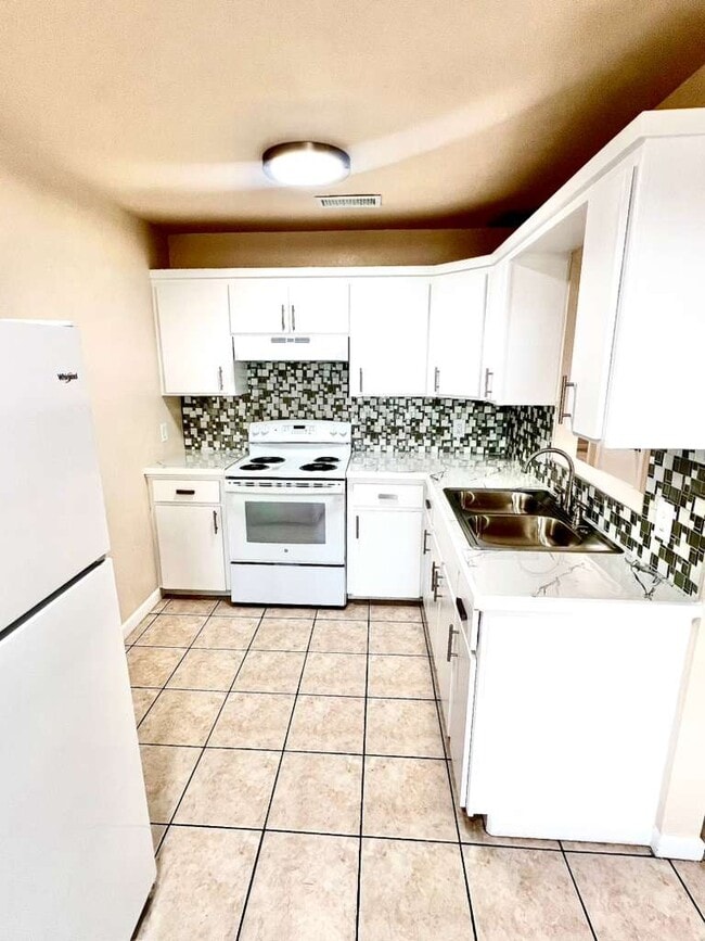 Photo - Alex Apartments