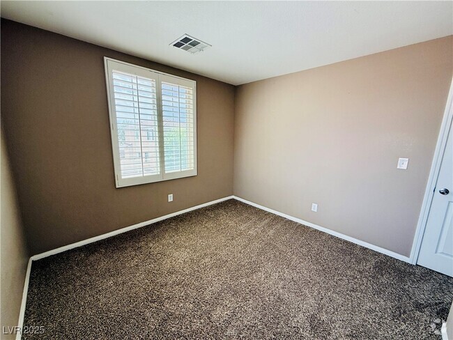Building Photo - 9152 Beautiful Flower Ct Rental