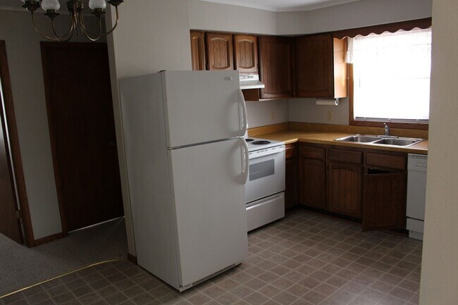 801 E Franklin St Unit 4