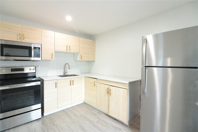 1768 NW 112th Terrace Unit 1