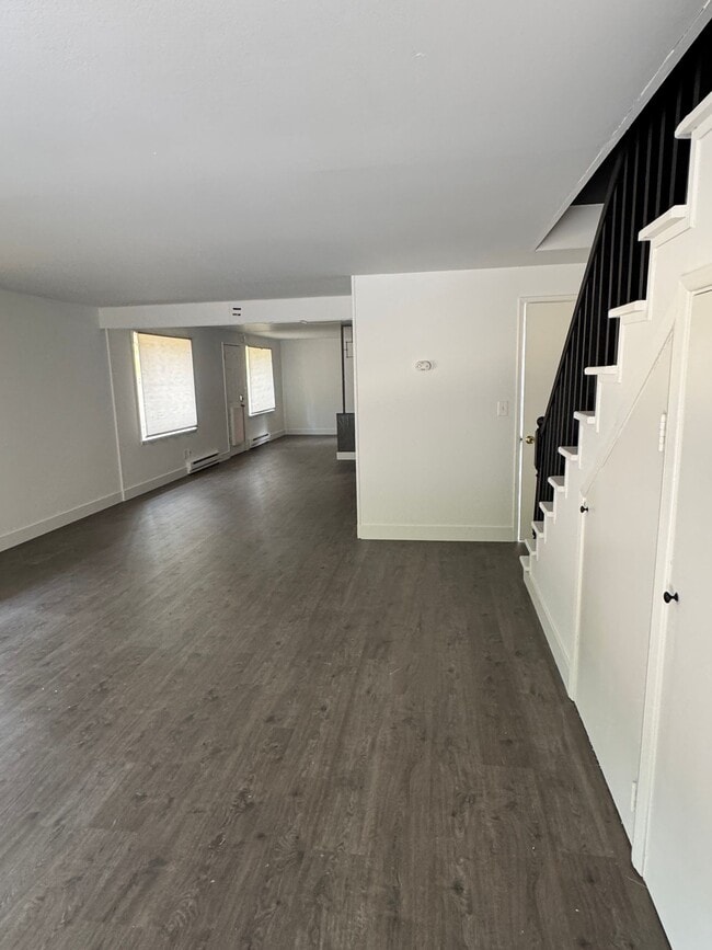 Photo - Spacious Two Story (2BR/1BA) Home with Lar...