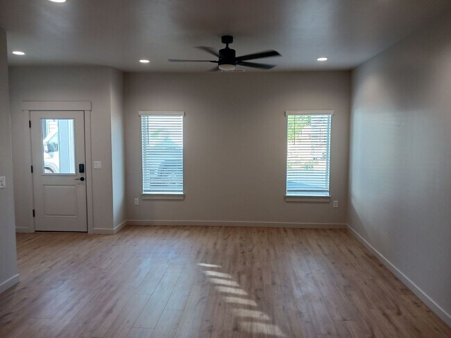 Photo - Fantastic Brand New 1 Bedroom Townhouse