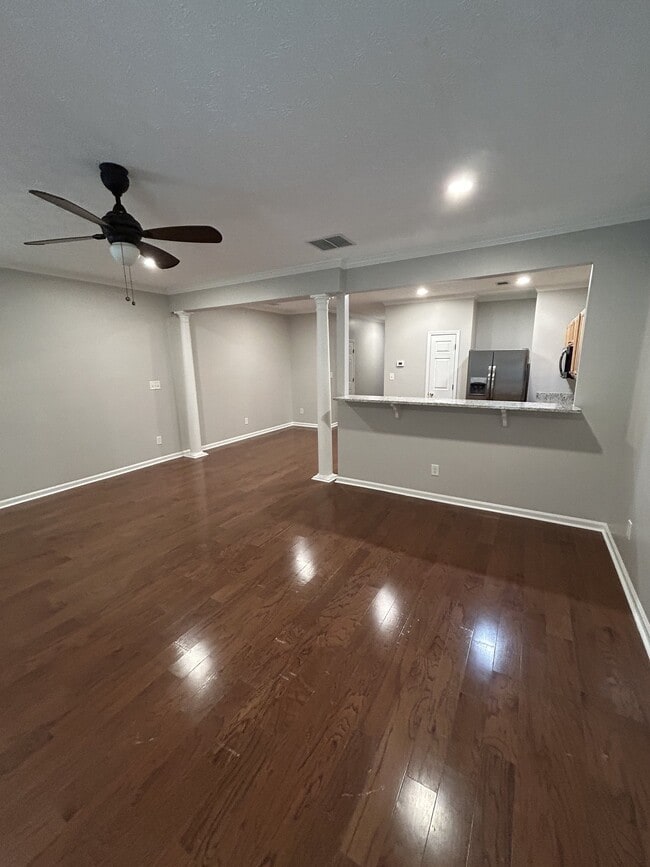 Photo - 2903 Greyhawk Ln
