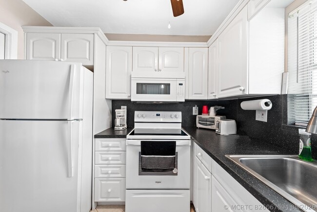 Photo - 2100 NE 38th St Unit 205