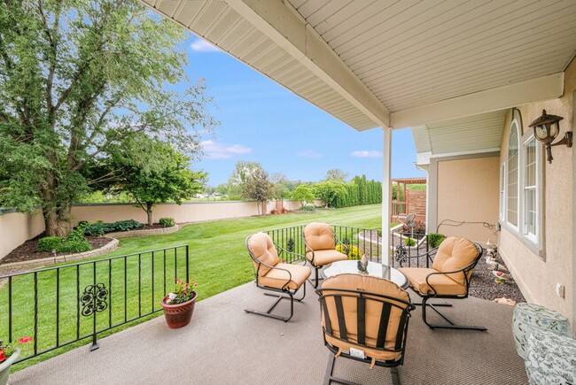 Building Photo - 3 Bed, 3 Bath Condo for Rent – Available August 10th