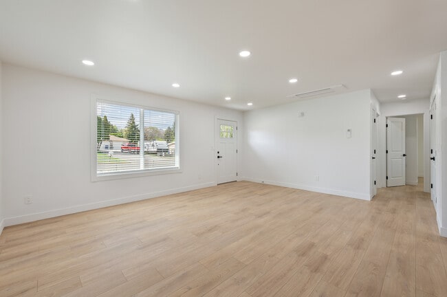 Photo - 1301 Clements Cir Unidad 1301