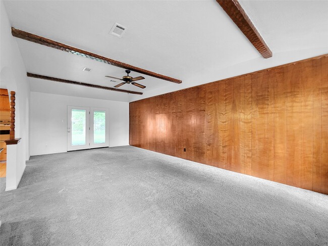 Photo - 2295 Chester St