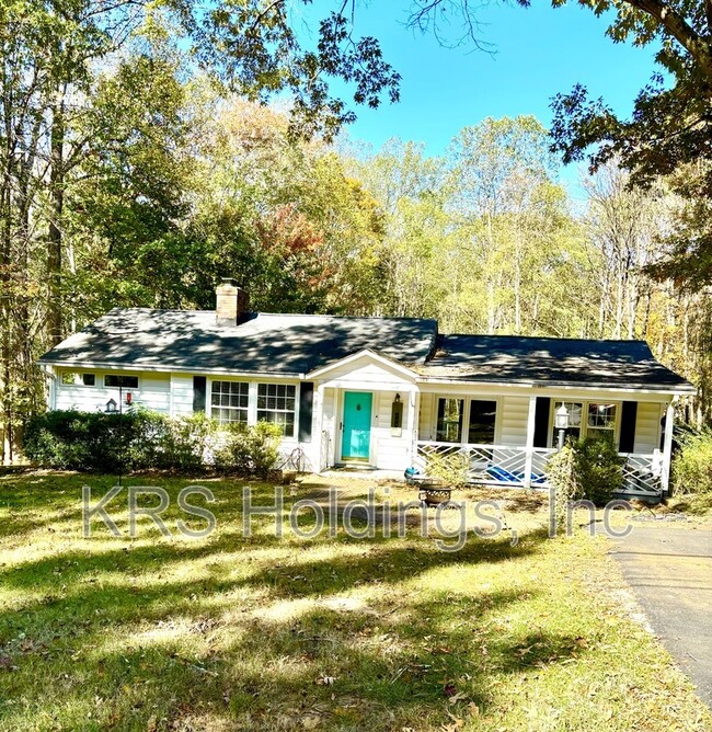 Building Photo - 106 Woodland Dr