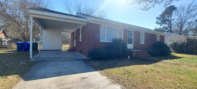 Photo - 1105 Cedar Ln