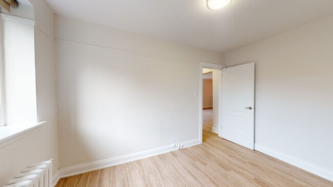 Photo - 316-320 Lonsdale Road