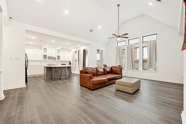 Photo - 12331 Palmetto Dr